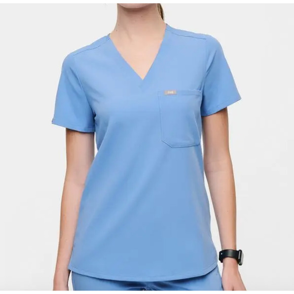 FIGS Ceil Blue Catarina One-Pocket Scrub Top Short Sleeve Women's Size MEDIUM - Picture 1 of 9